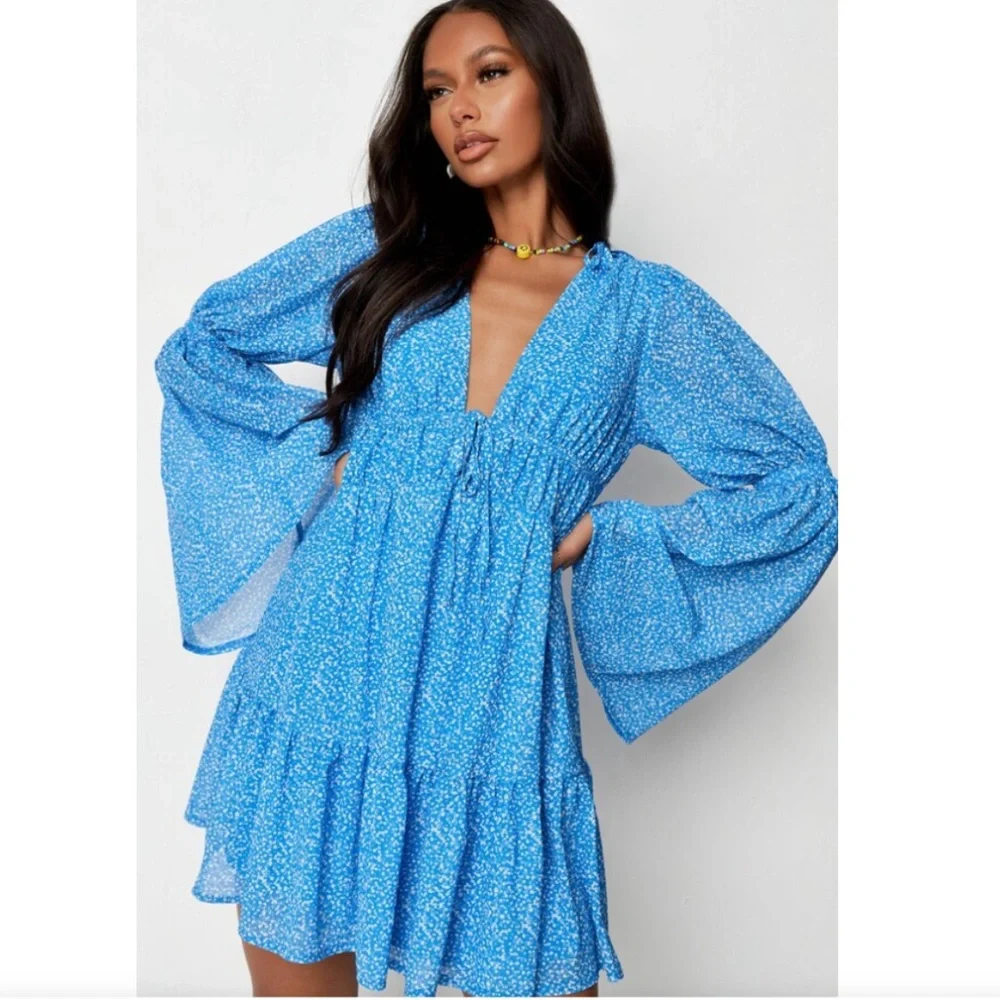 Missguided Ditsy Floral Flare Sleeve Mini Dress - Picture 1 of 8